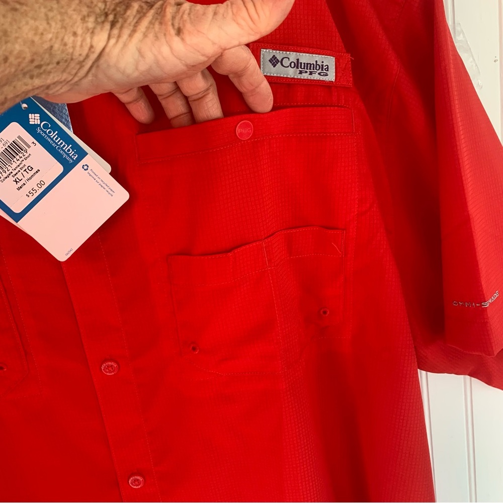 Columbia Georgia Bulldog (NWT) (XL) Collared, Button Down Vibrant Red Shirt - Picture 9 of 13